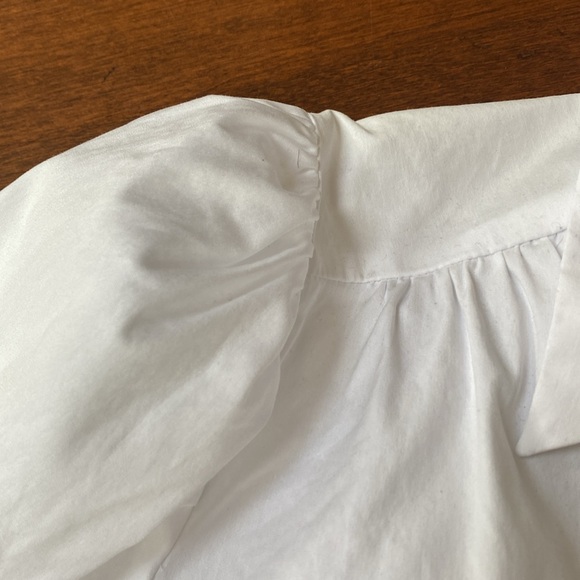 White House black market | white ruched blouse, Sz 10 - Picture 4 of 7